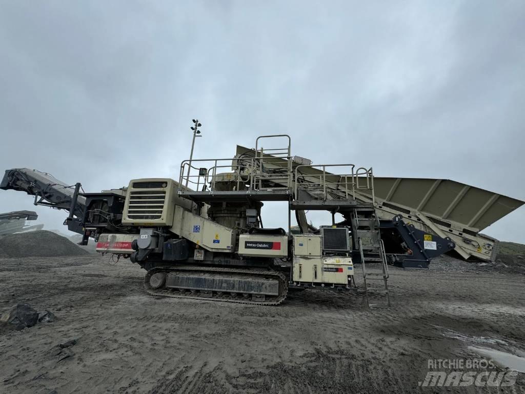 Metso LT300HP Мобильные дробилки