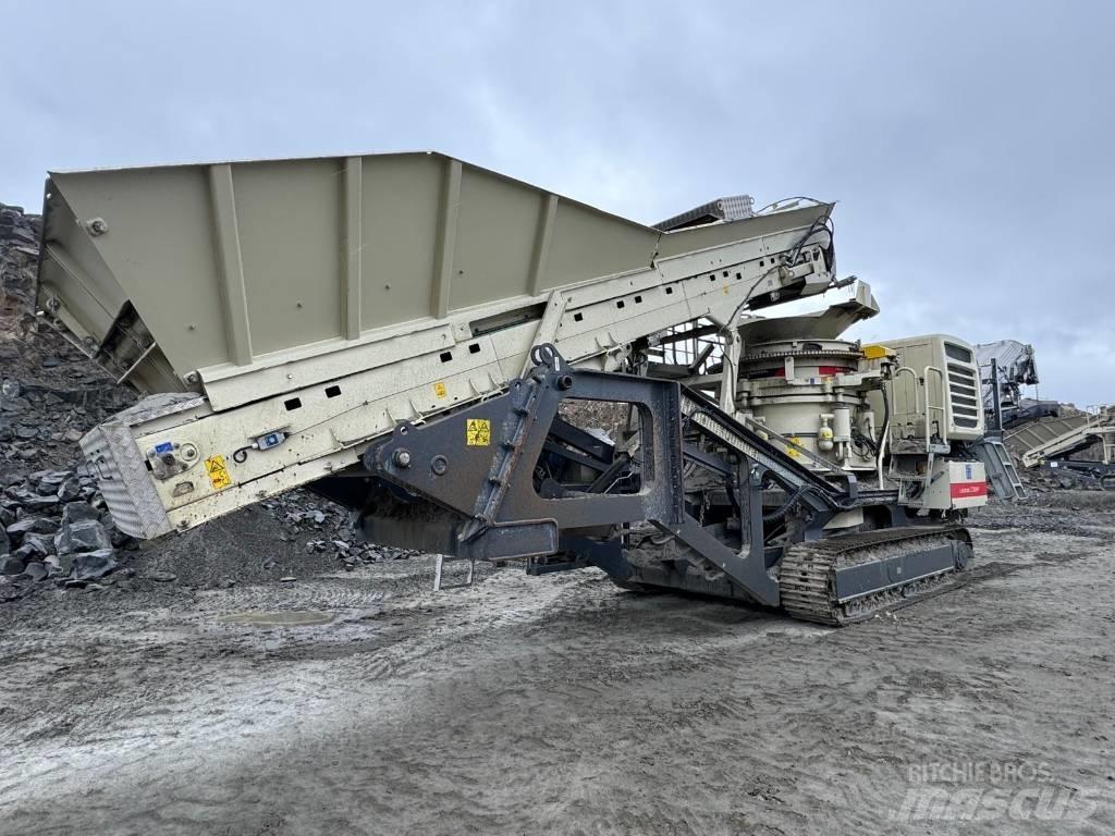 Metso LT300HP Мобильные дробилки