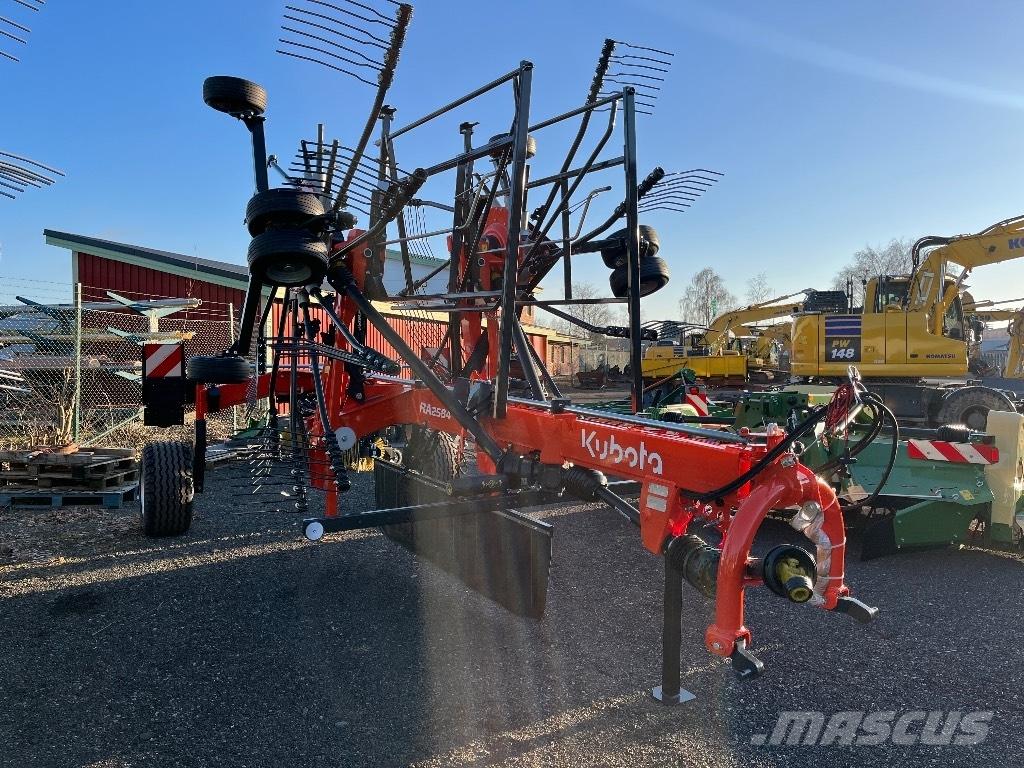 Kubota RA2584 Рядковые косилки