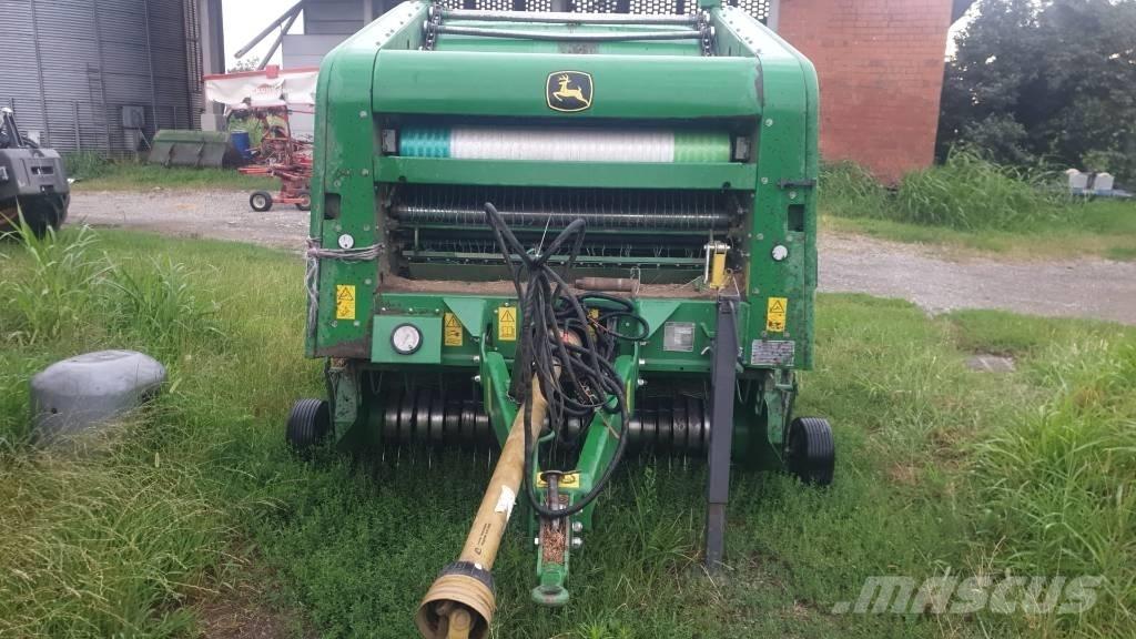 John Deere F 450 Рулонные пресс-подборщики