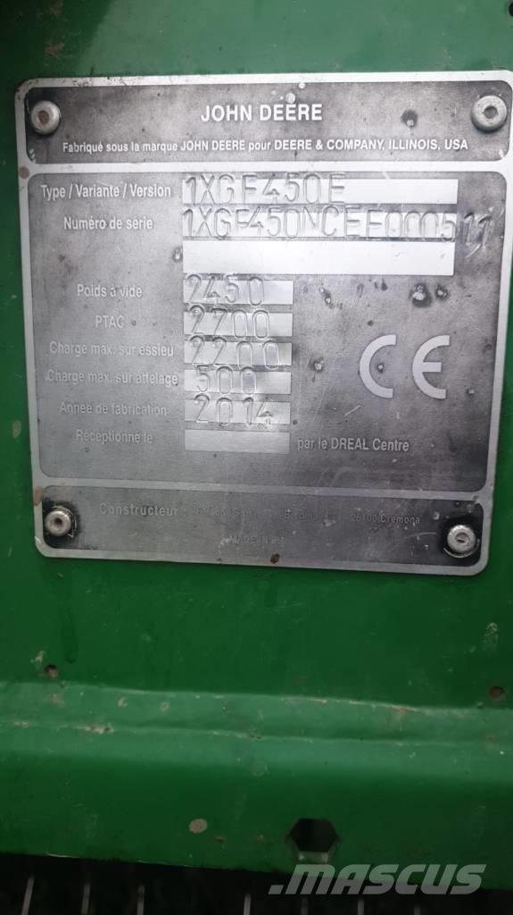 John Deere F 450 Рулонные пресс-подборщики