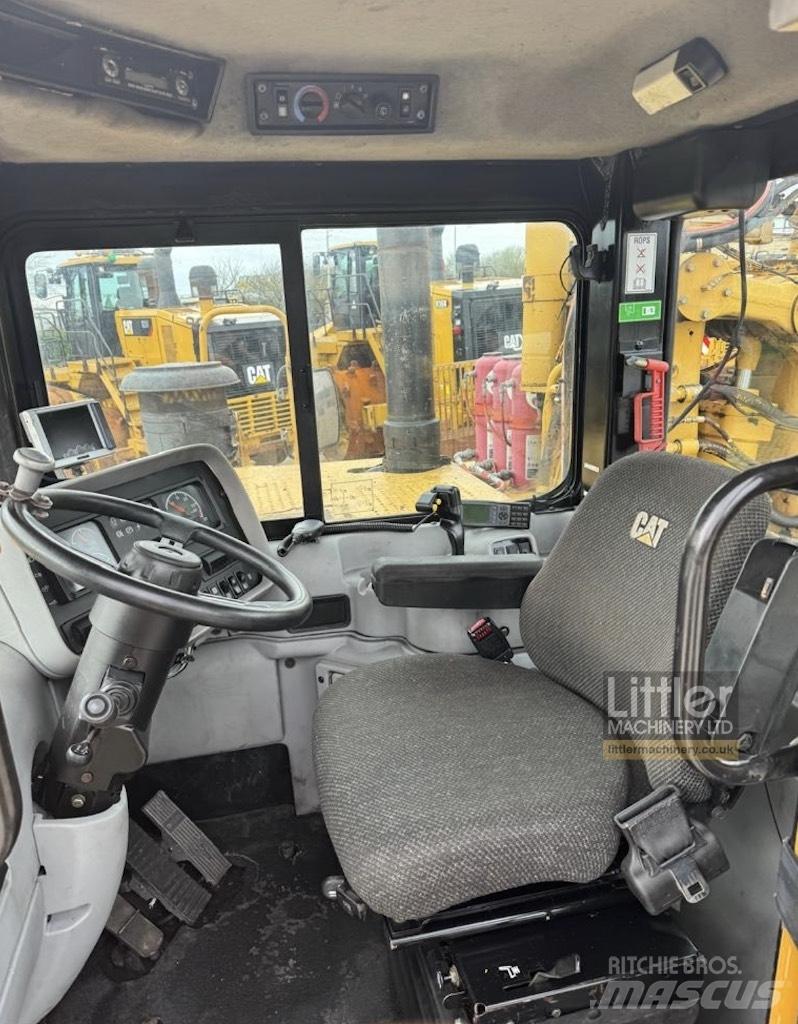 CAT 637G Скреперы