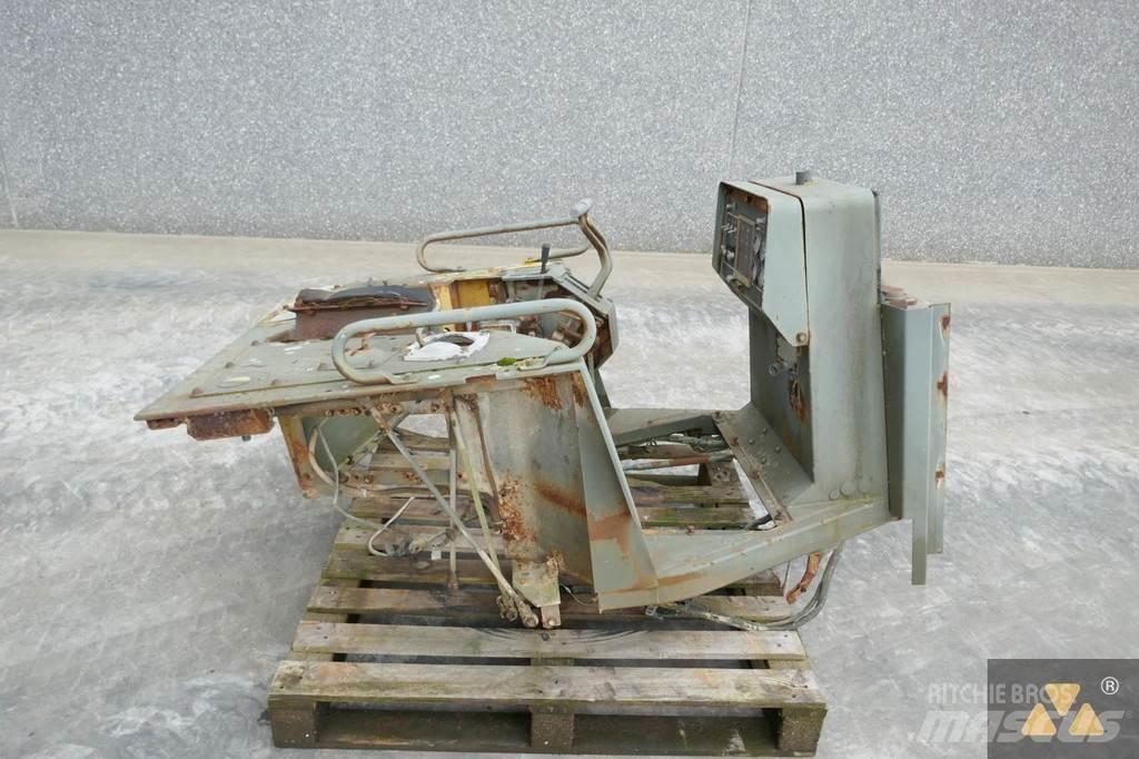 CAT 6T-3309 Кабины