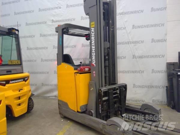 Jungheinrich ETV 325 Ричтраки