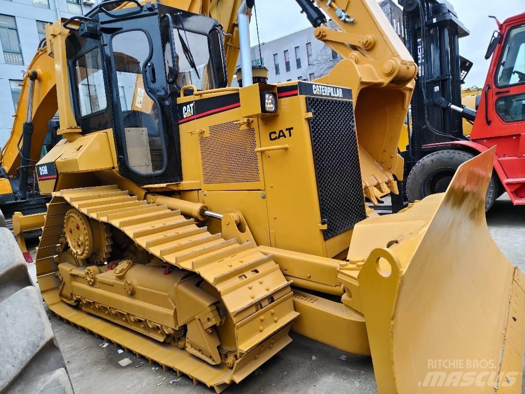 CAT D 5 M Гусеничные бульдозеры