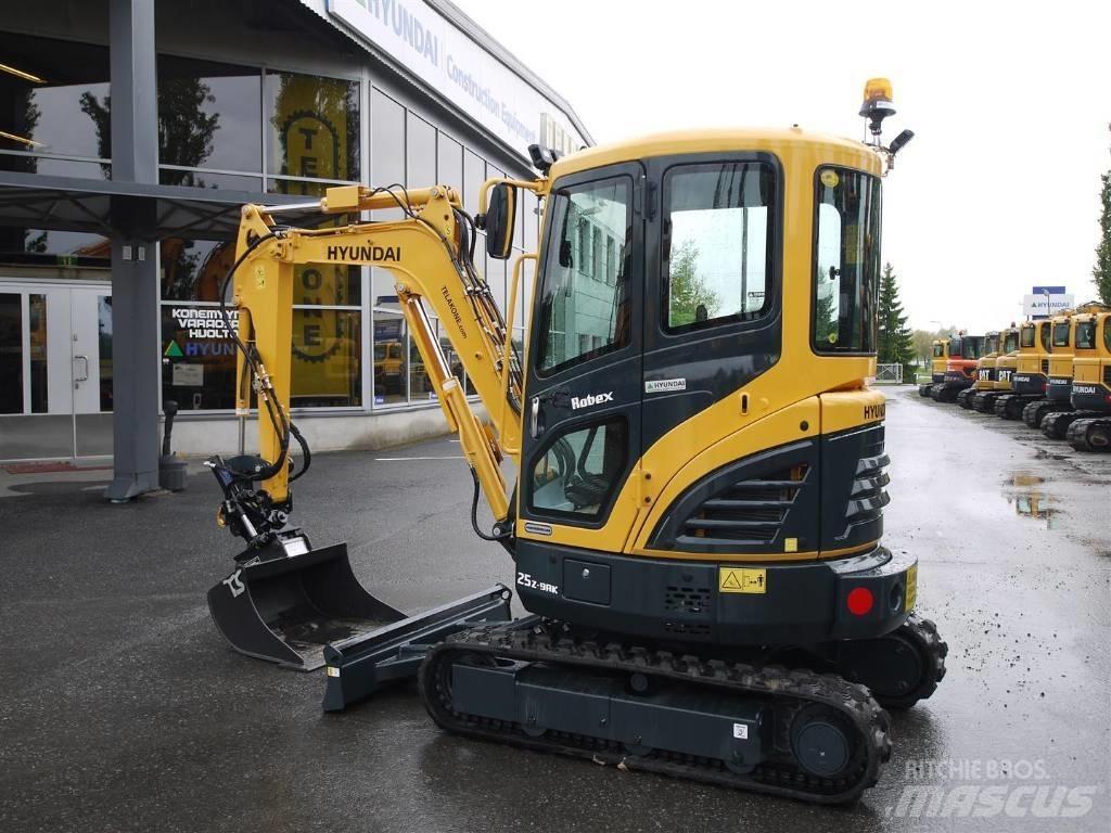 Hyundai R25Z-9AK Мини-экскаваторы