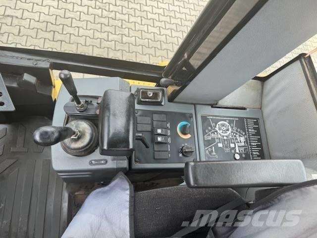 CAT IT 14 G Фронтальные погрузчики