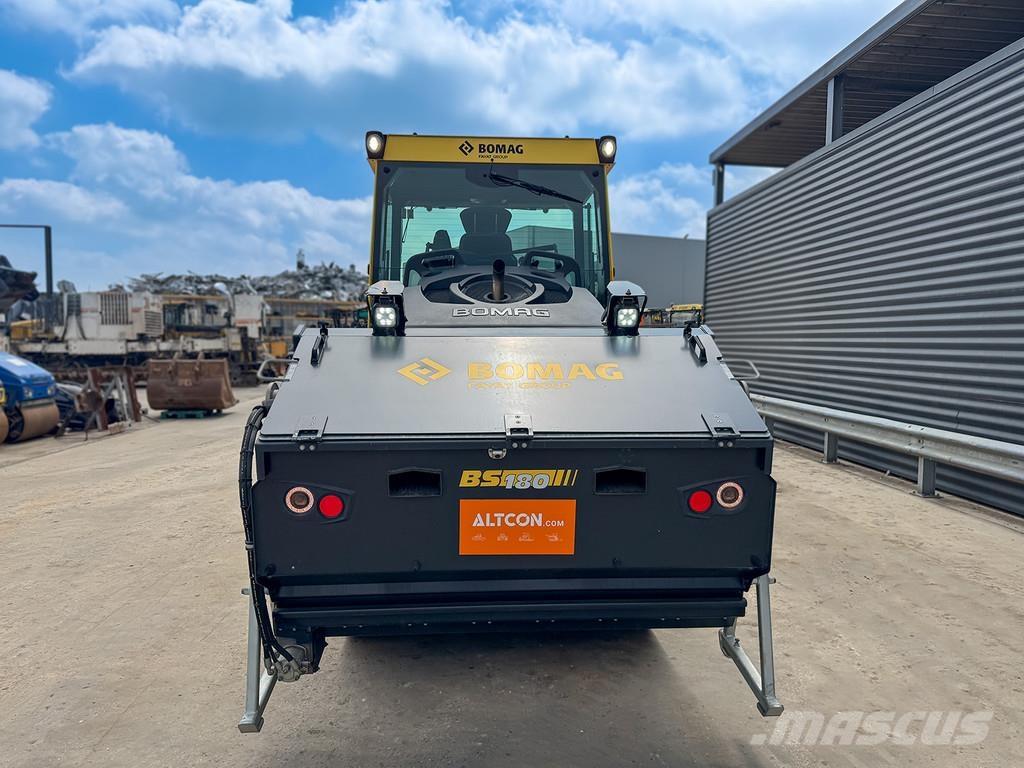 Bomag BW 174 AP-4V Катки тротуарные