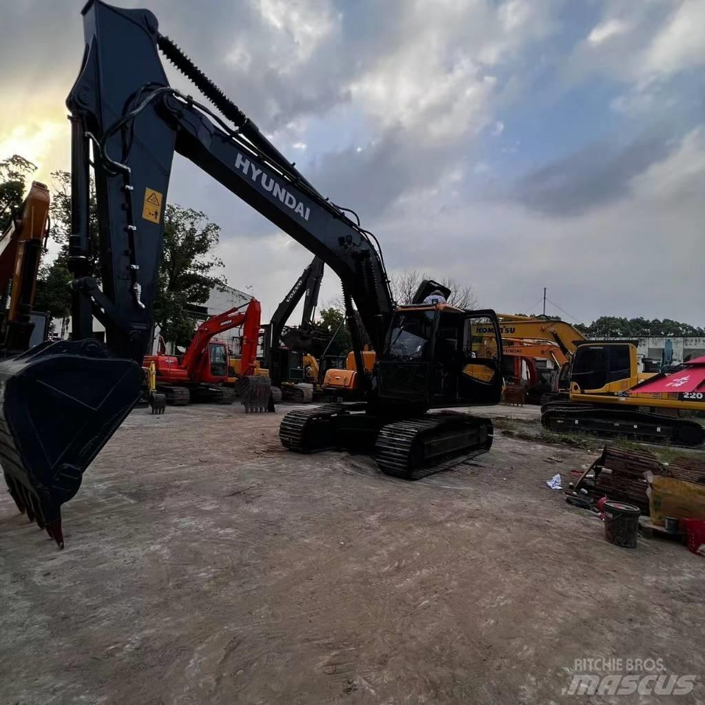 Hyundai R220-9S Гусеничные экскаваторы