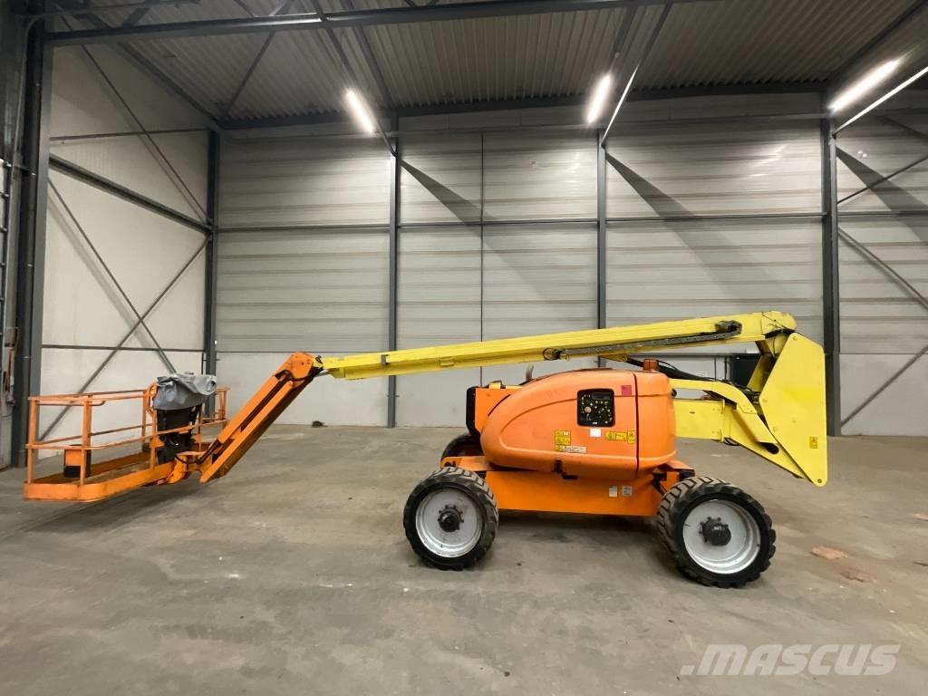 JLG 600 AJ   4x4x4 Коленчатые подъемники