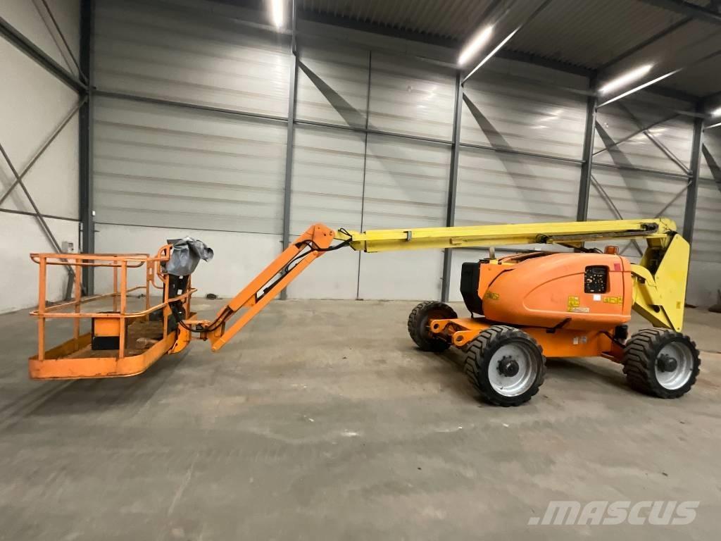 JLG 600 AJ   4x4x4 Коленчатые подъемники