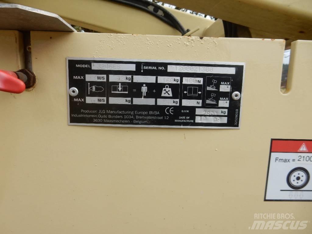 JLG 3246 ES Ножничные подъемники