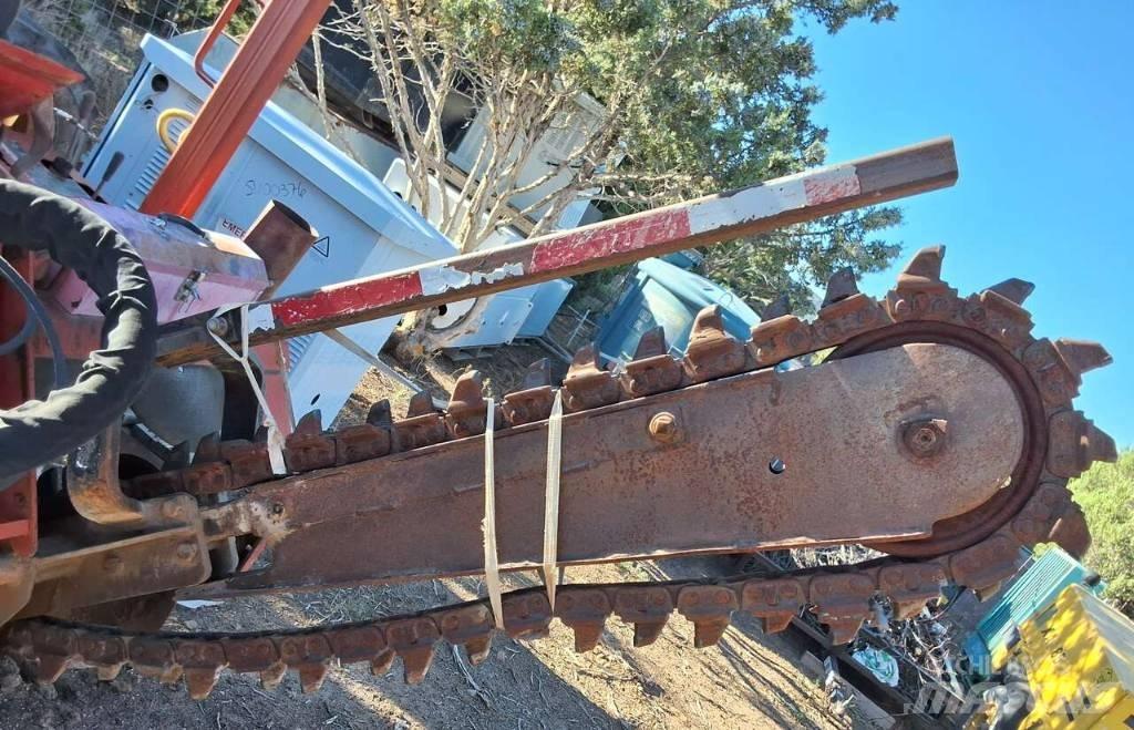 Ditch Witch 3700 DD Траншеекопатели