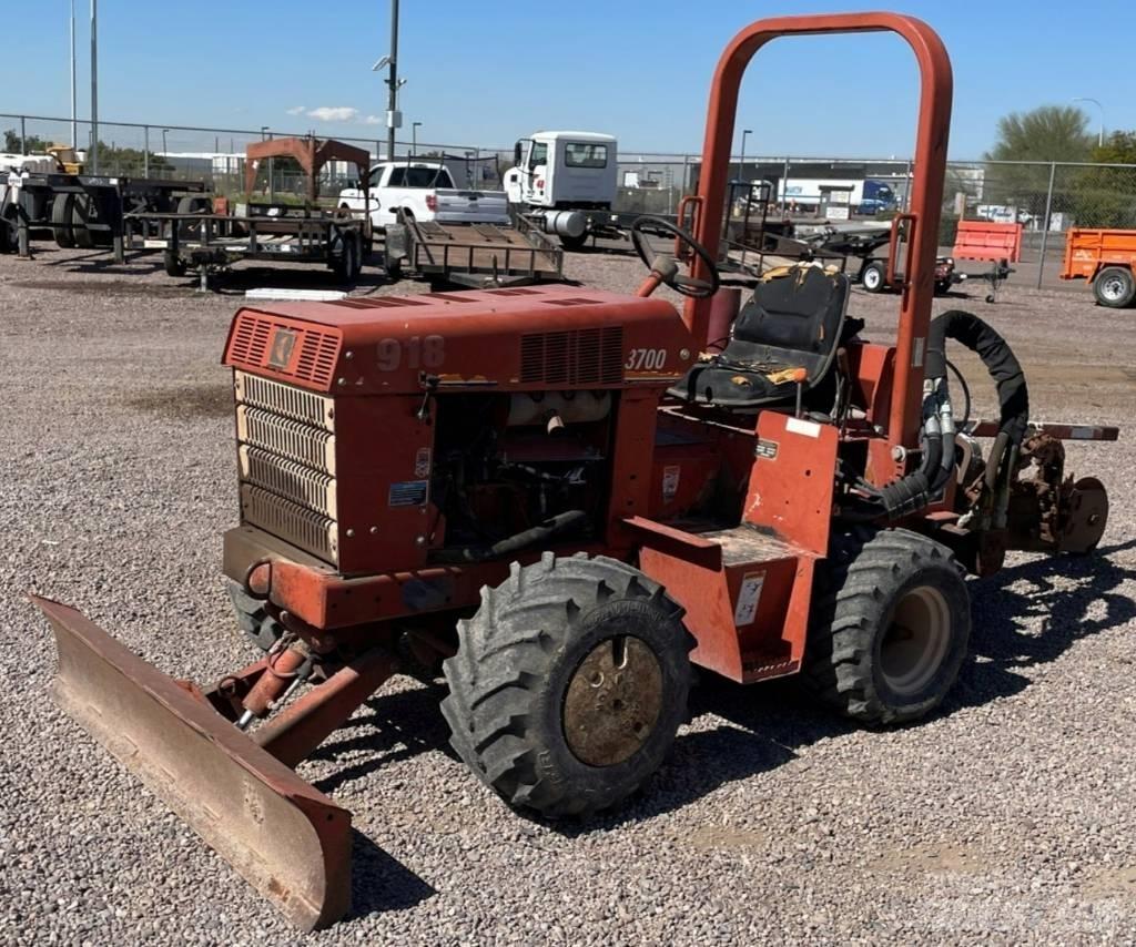 Ditch Witch 3700 DD Траншеекопатели