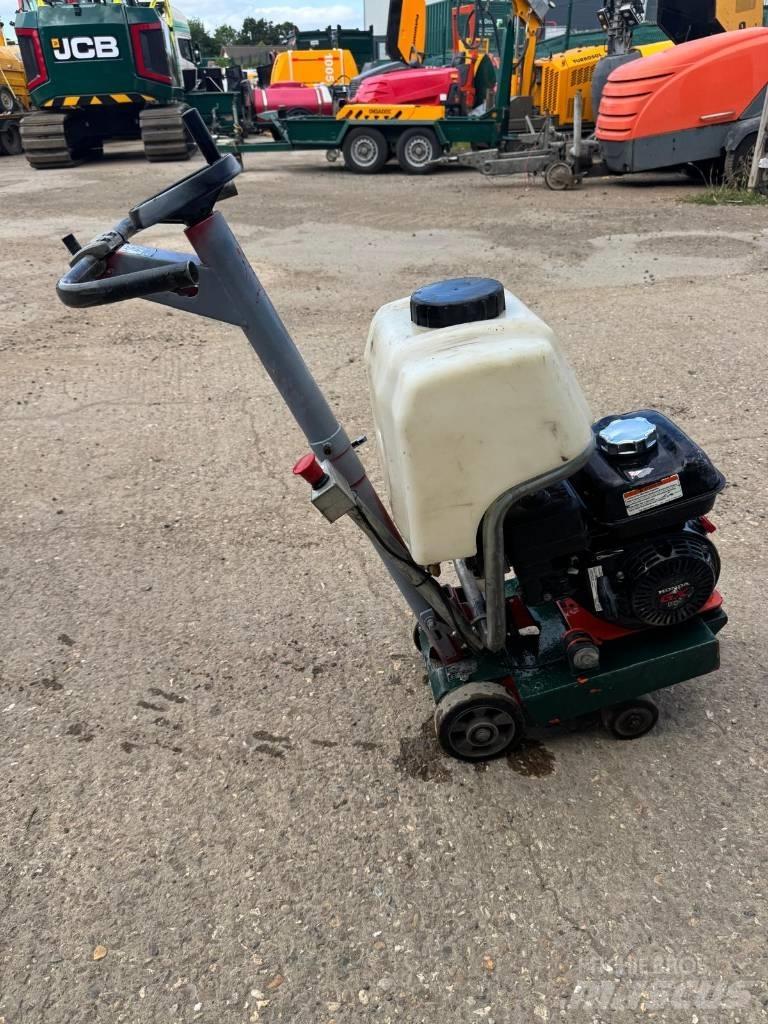 Husqvarna FS305 Строительная техника - Другие