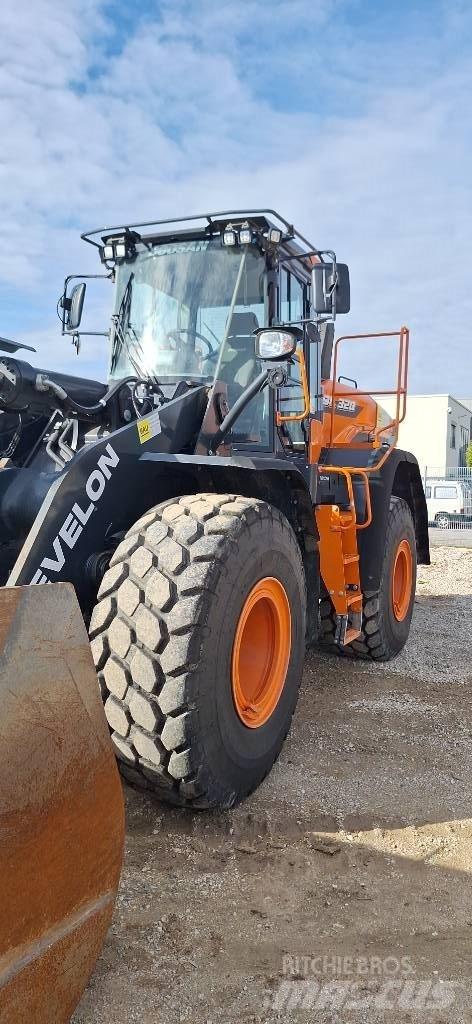 Doosan DL 320-7 Фронтальные погрузчики