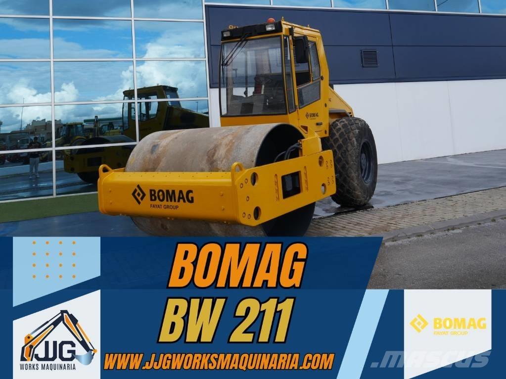 Bomag BW 211 D-4 Катки тротуарные
