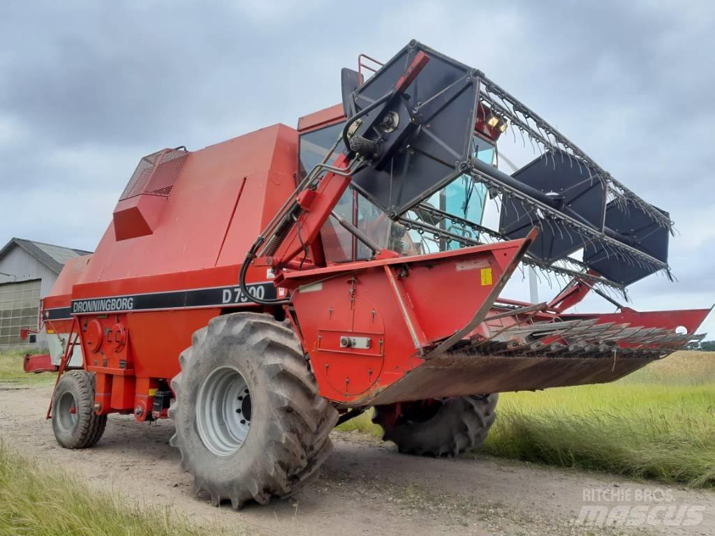 Dronningborg D7500 Зерноуборочные комбайны