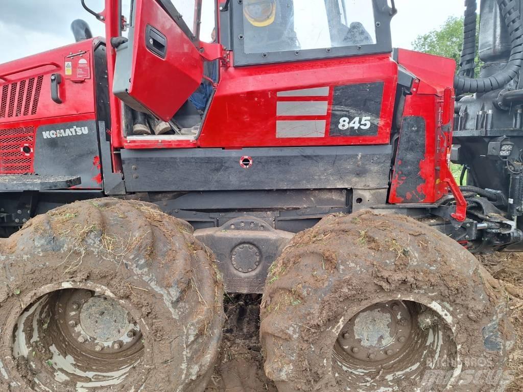Komatsu 845 Форвардеры