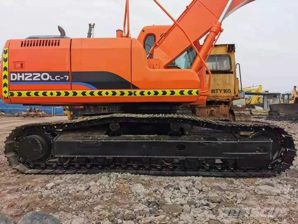Doosan DH 220 LC-7 Гусеничные экскаваторы