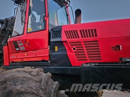 Komatsu 895 Форвардеры