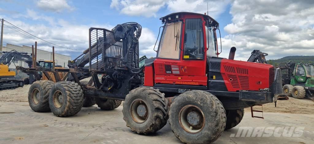 Komatsu 895 Форвардеры