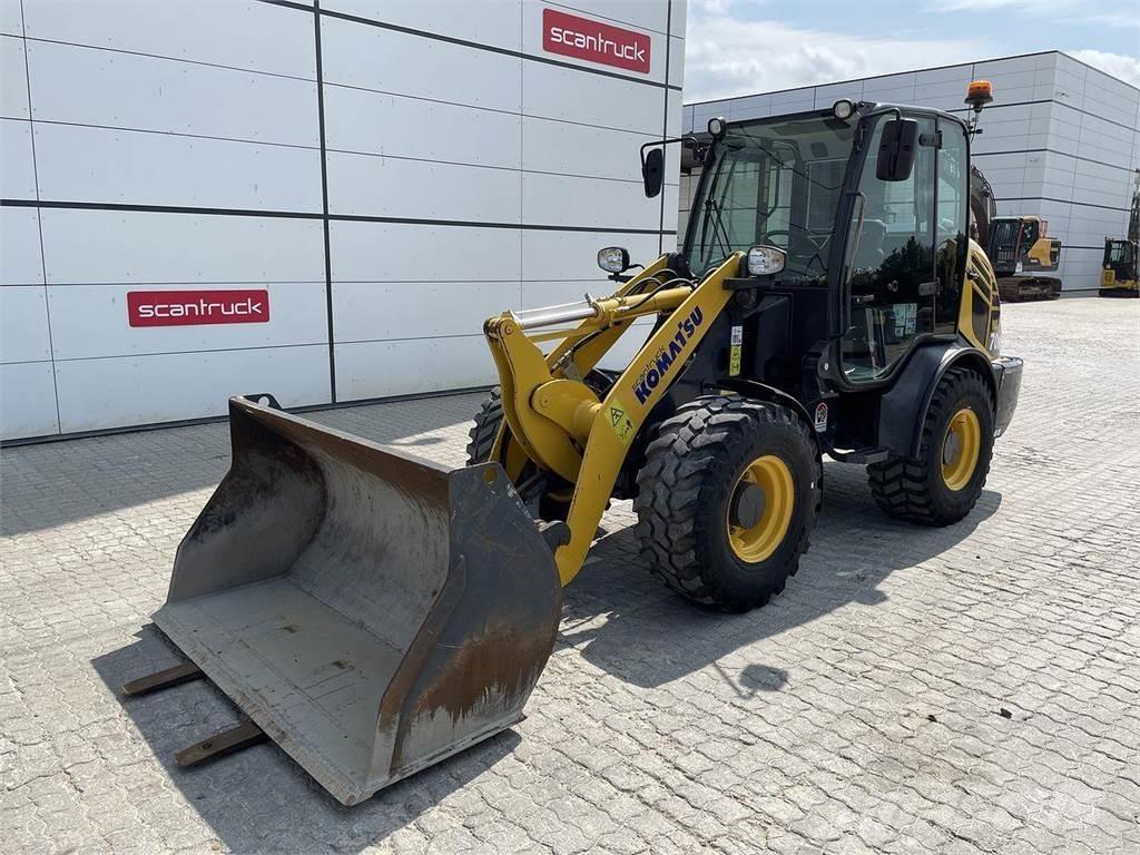 Komatsu WA70M-8EO Многофункциональные сельскохозяйственные погрузчики