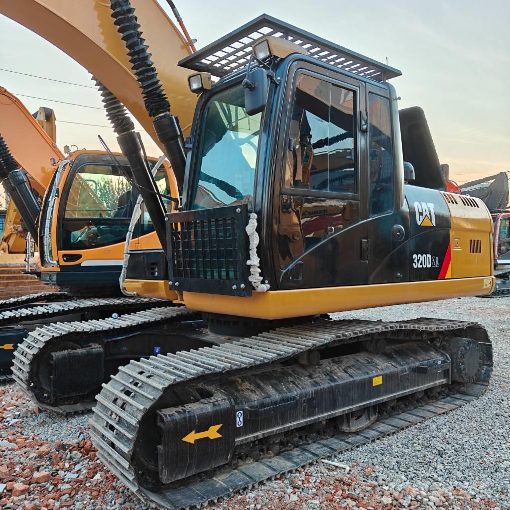 CAT 320D2L Гусеничные экскаваторы