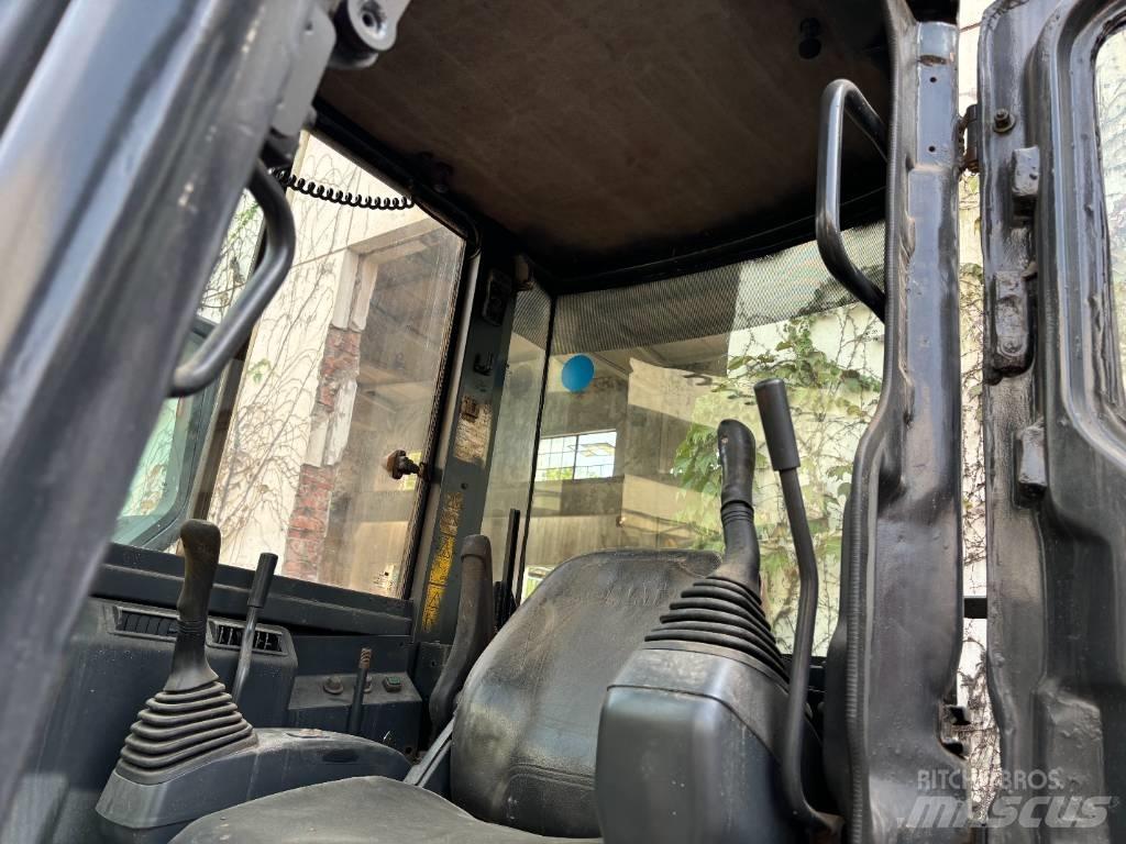Komatsu PC35MR Мини-экскаваторы