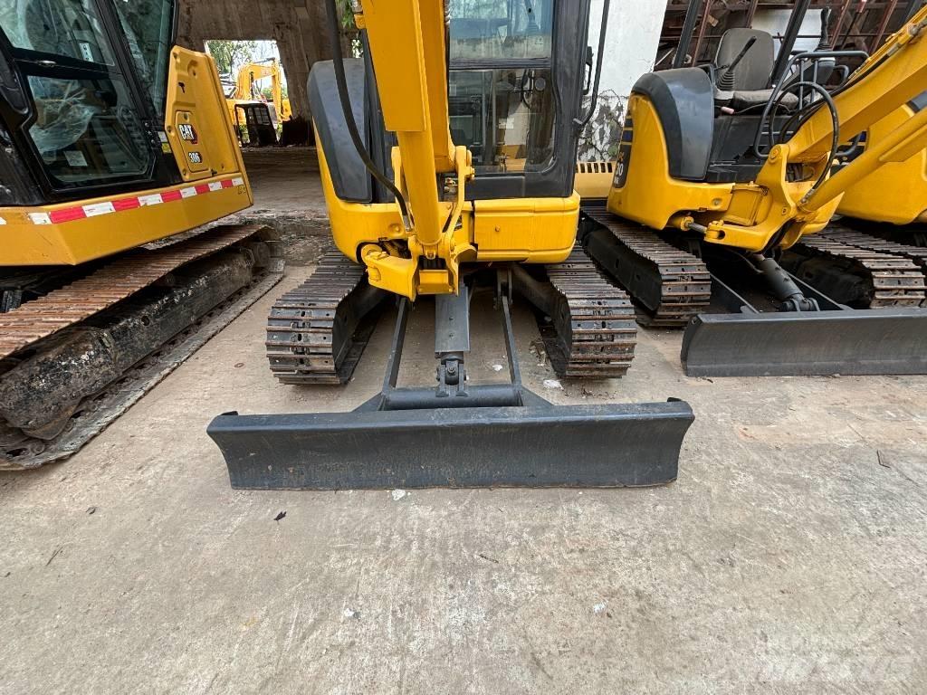 Komatsu PC35MR Мини-экскаваторы