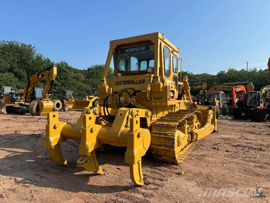 CAT D7G Гусеничные бульдозеры