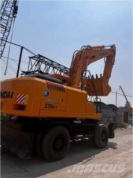 Hyundai 210 W-7 Колёсные экскаваторы
