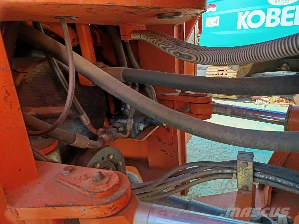 Doosan DL 505 Фронтальные погрузчики