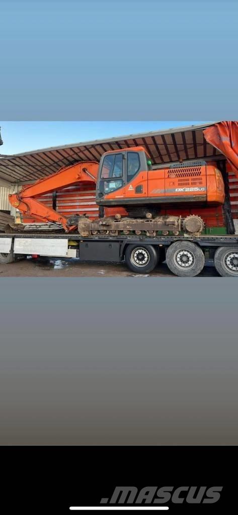 Develon DX 225 LC-7 Гусеничные экскаваторы