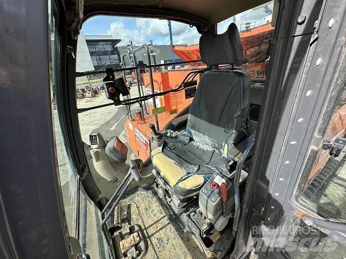 Hitachi EG70R Гусеничные самосвалы