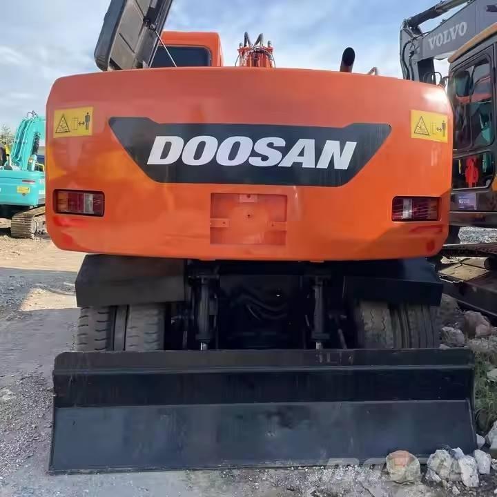 Doosan DX150W-9C Колёсные экскаваторы