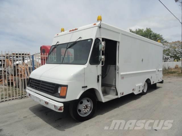 GMC P30 Комбинированные дорожные машины