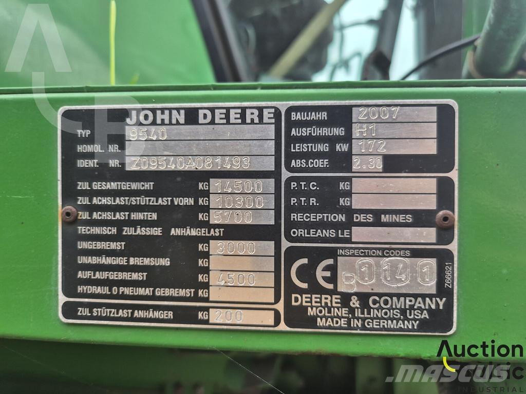 John Deere 9540 Зерноуборочные комбайны