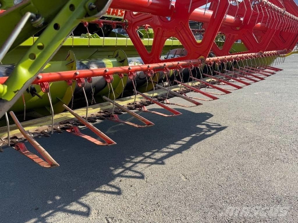 CLAAS Tucano 420 APS Зерноуборочные комбайны