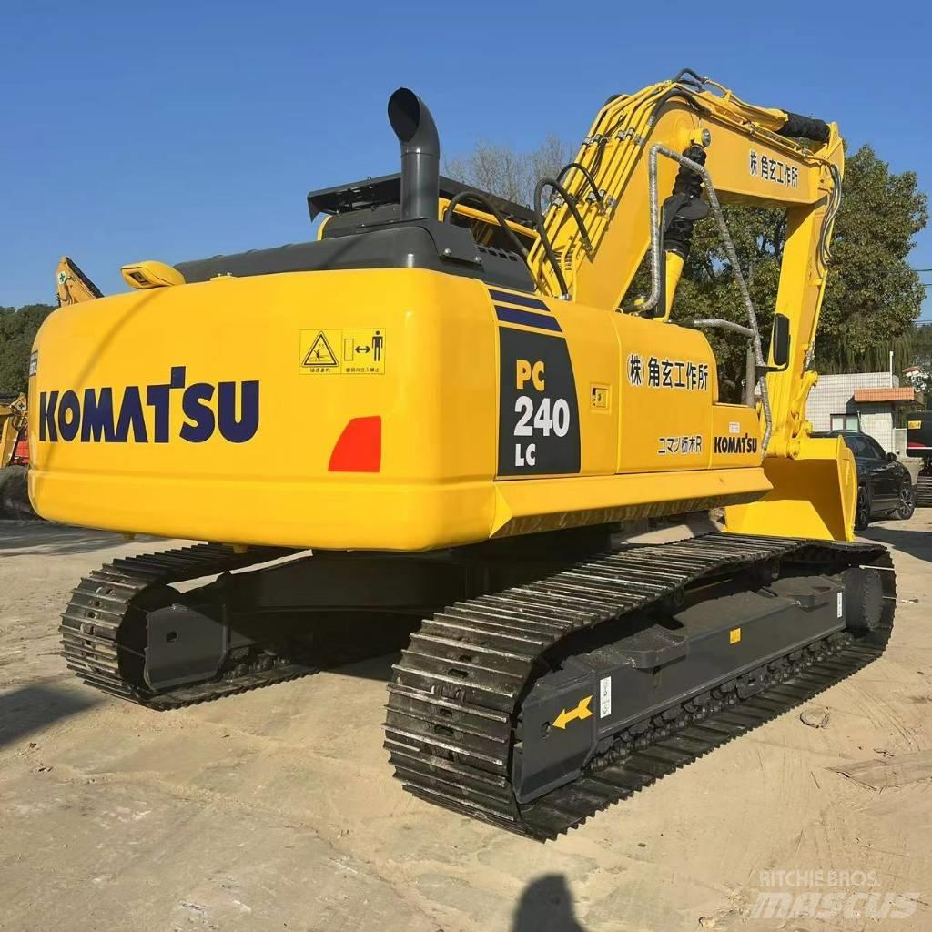 Komatsu PC240LC-8 Мини-экскаваторы