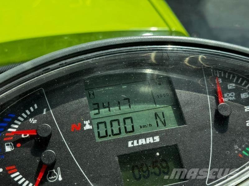 CLAAS AXION 830 Трактора