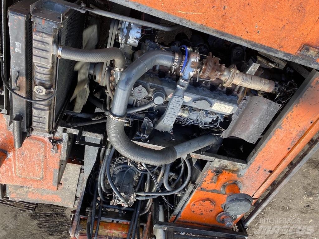 Hitachi EX 270 Гусеничные экскаваторы