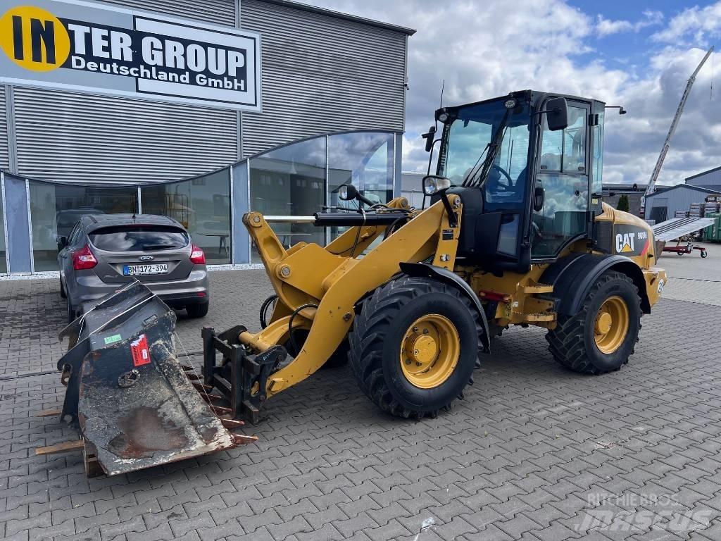 CAT 908 H Фронтальные погрузчики