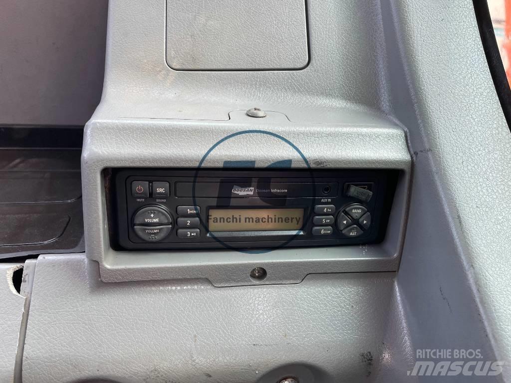 Doosan DX300 Гусеничные экскаваторы