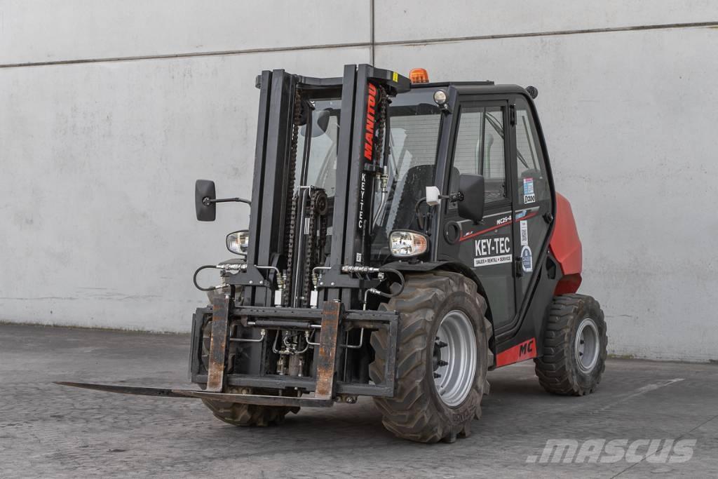 Manitou MC 25-4 Дизельные погрузчики