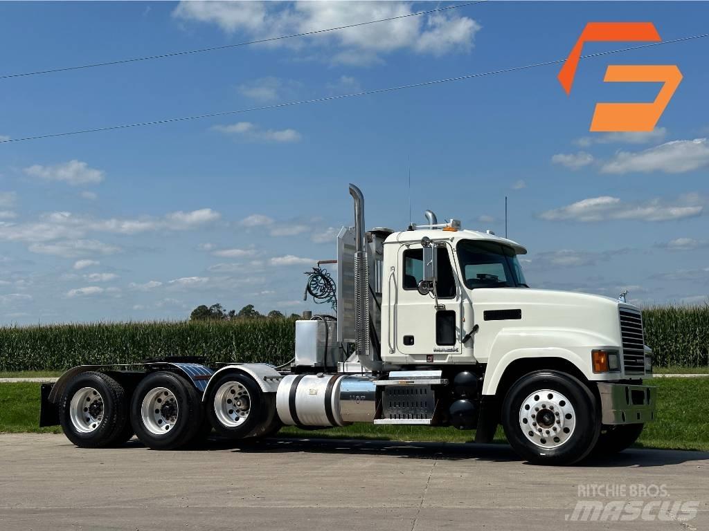 Mack Pinnacle CH613 Седельные тягачи