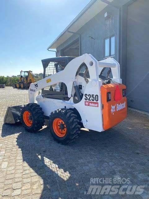 Bobcat S 250 Мини-погрузчики
