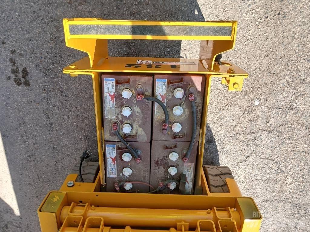 Haulotte Compact 8 Ножничные подъемники