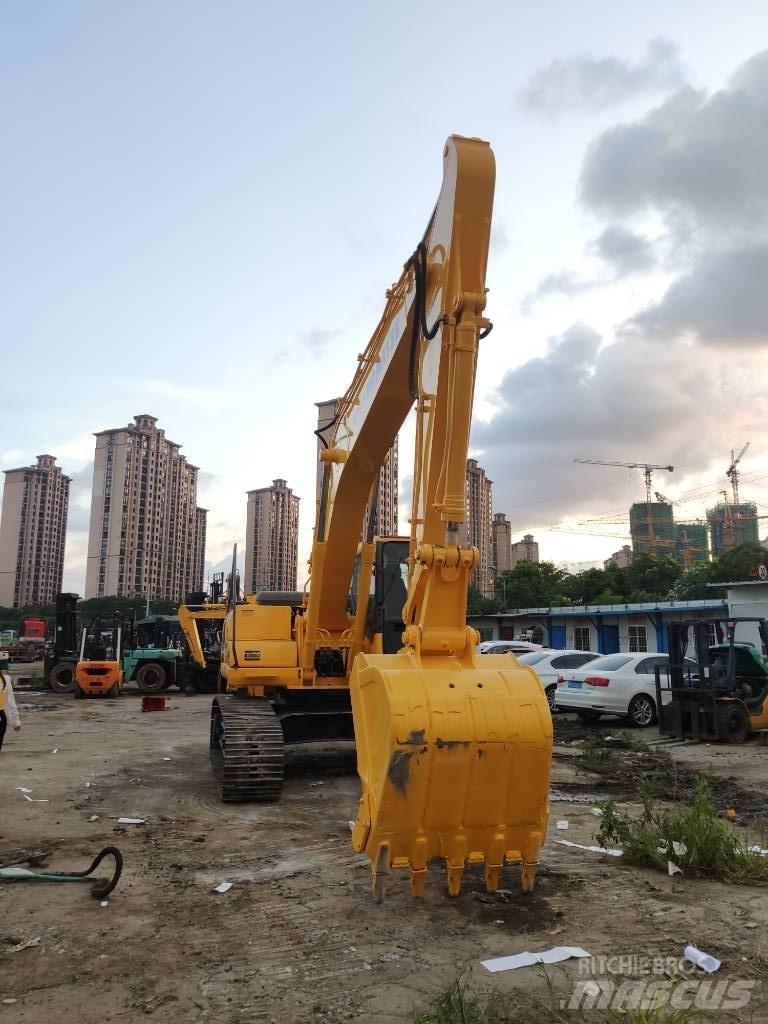 Komatsu PC 200-7 Малые экскаваторы 7т-12т