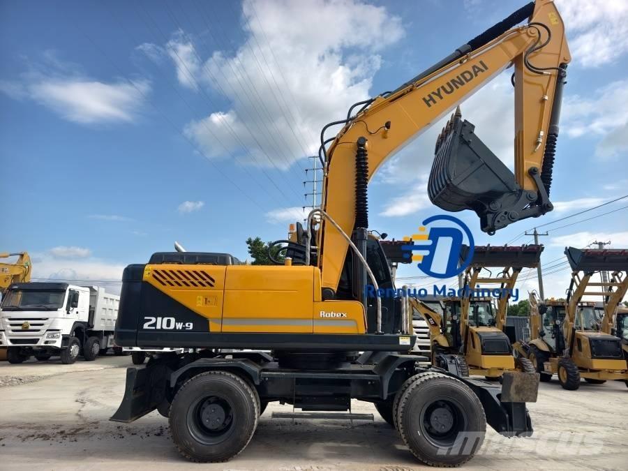 Hyundai 210W-9 Колёсные экскаваторы
